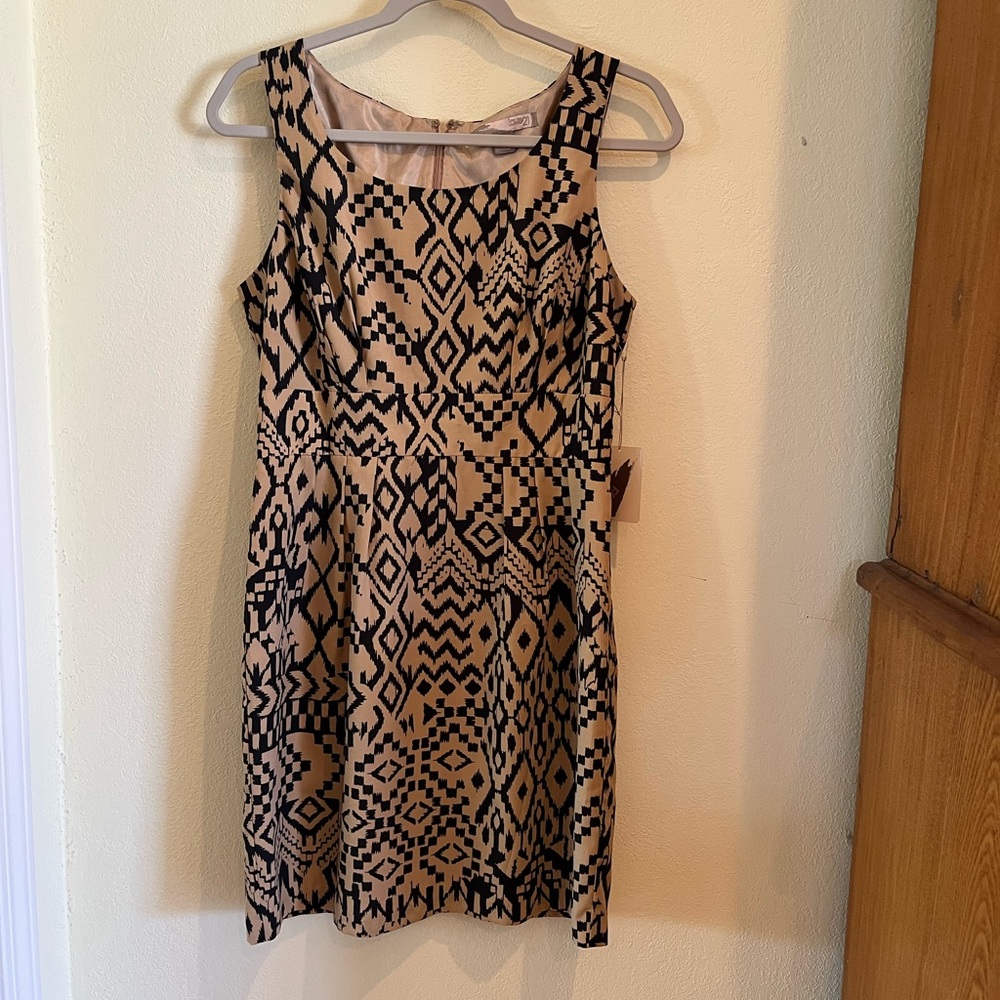Forever 21 Black and Tan Sheath Mini Dress Sleeveless Scoop Neck